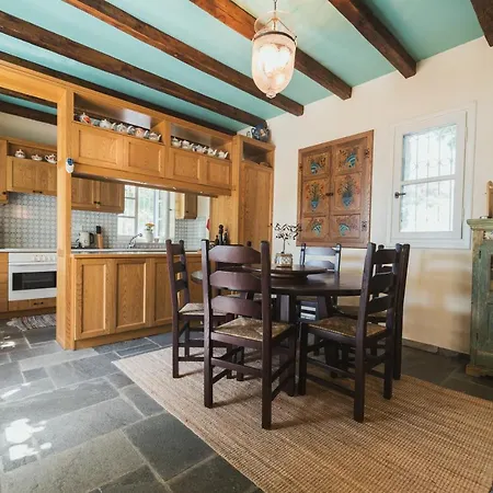 The House Villa