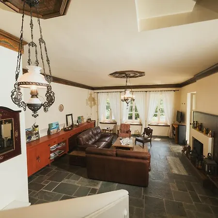 The House Villa